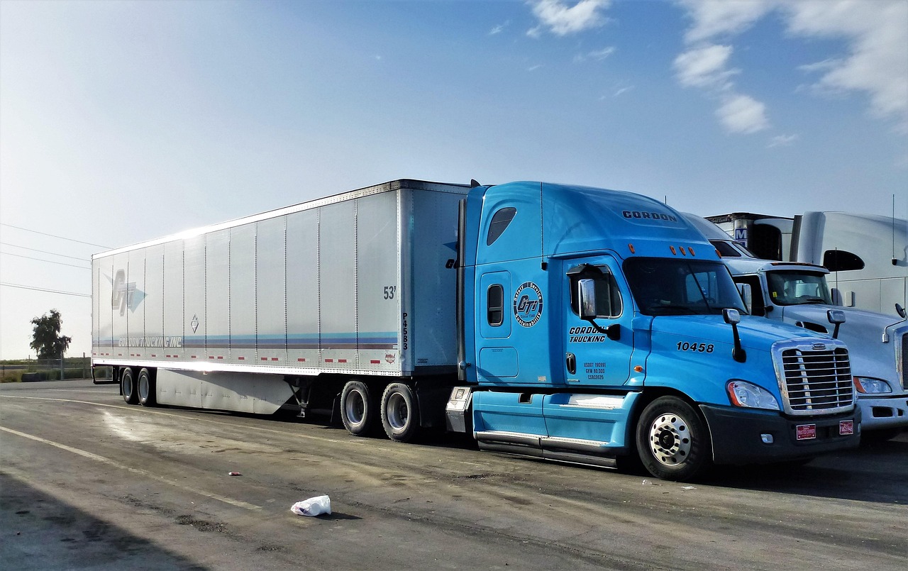 Diesel engine oil application for heavy duty trucks