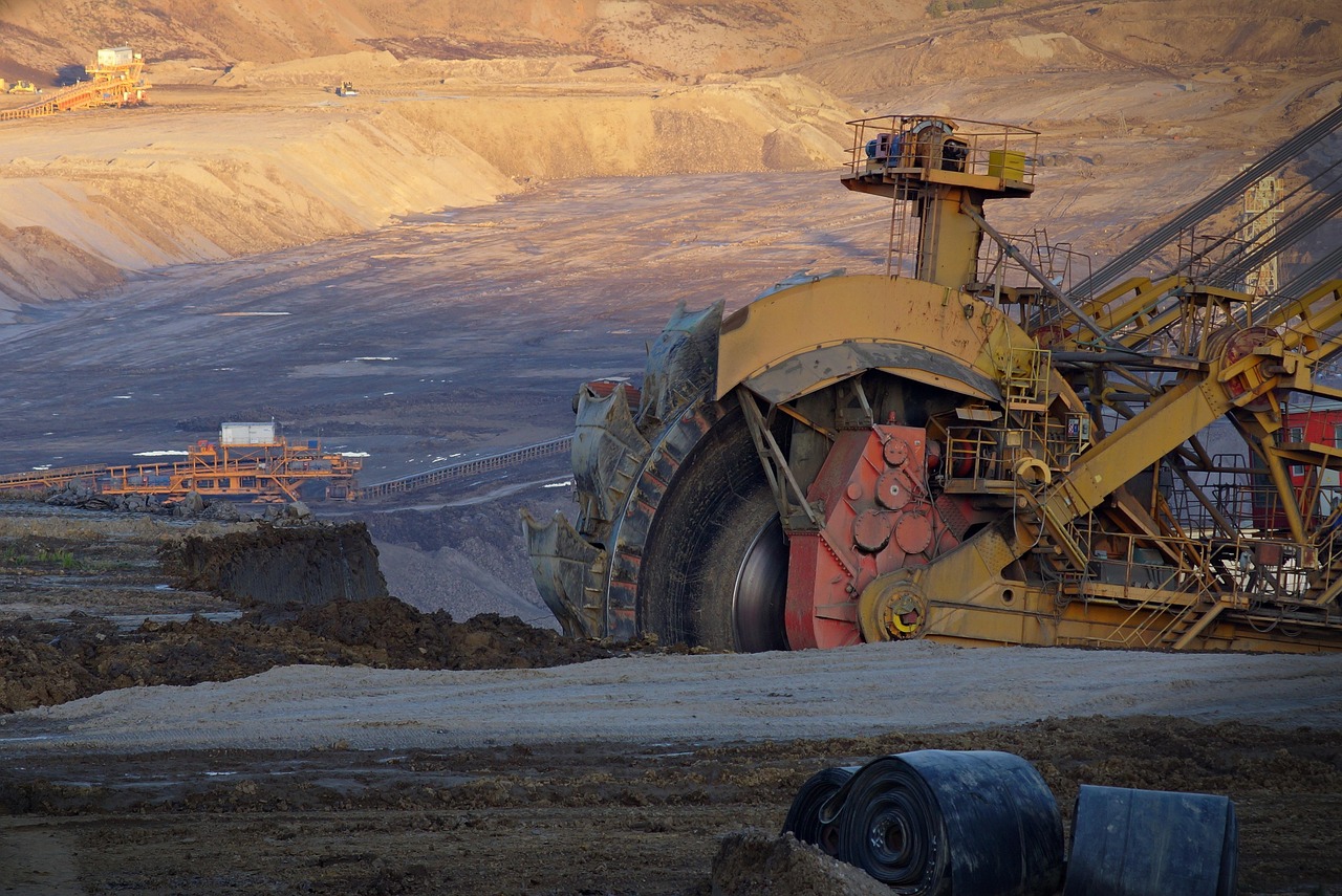 Hydraulic fluid for mining equipment