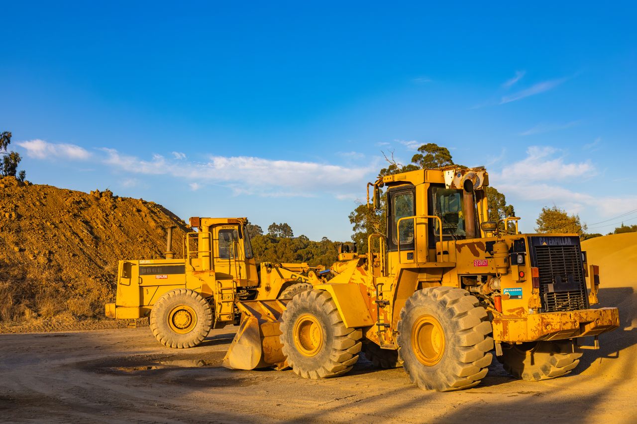 Diesel engine oil for construction equipment