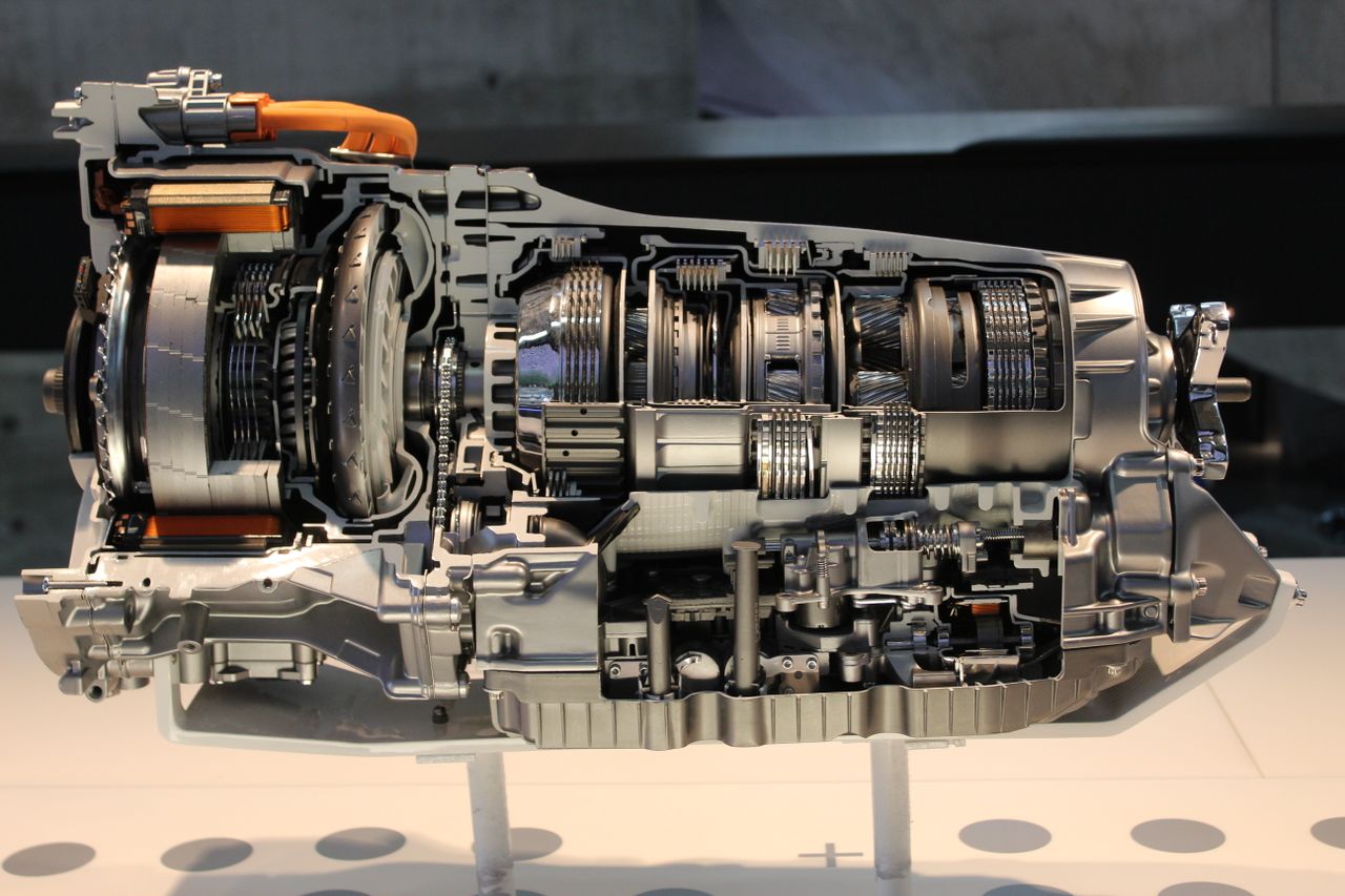 Automotive transmission and drivetrain system