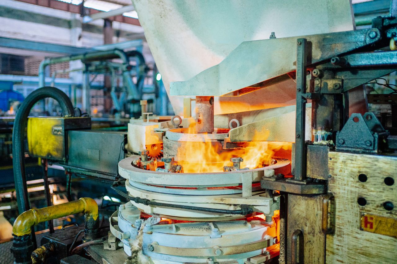 High temperature hydraulic fluid application