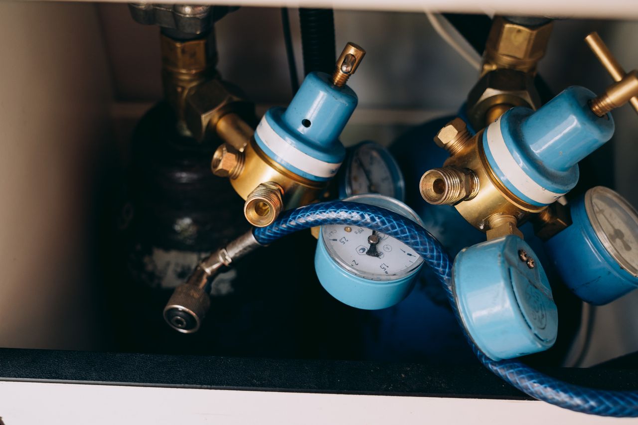 Anti wear hydraulic fluid application